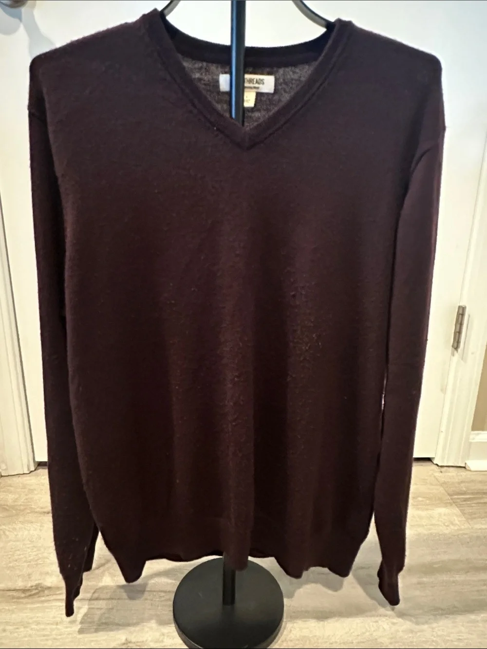 V-Neck Men's Sweater in Dark purple